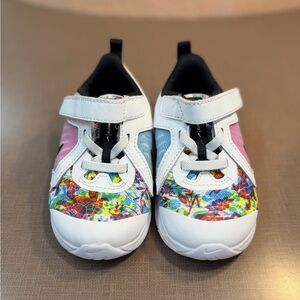 Nike Downshifter 10 Fable - Fire Pink